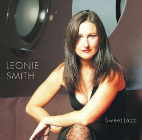 leoniesmith.jpg